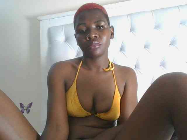 Model: Ladysamantha