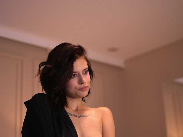IvyVeil live cam on BongaCams