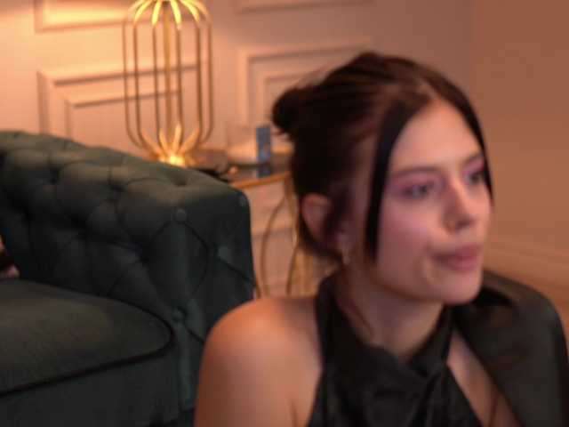 IvyVeil live cam on BongaCams