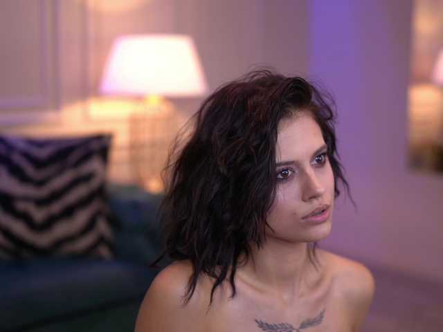 IvyVeil live cam on BongaCams