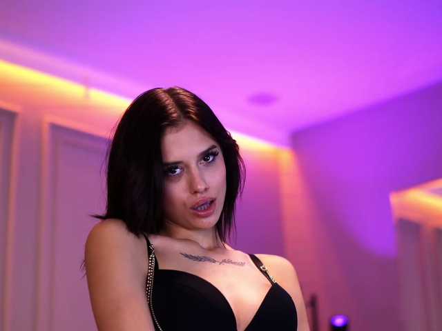 IvyVeil live cam on BongaCams