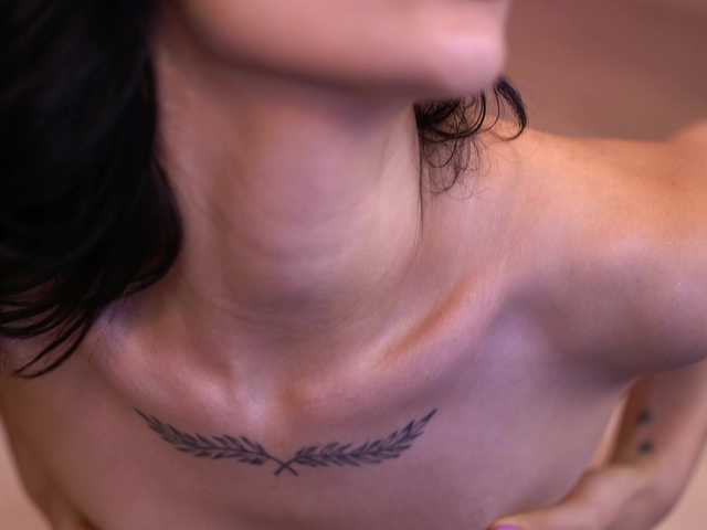 IvyVeil live cam on BongaCams