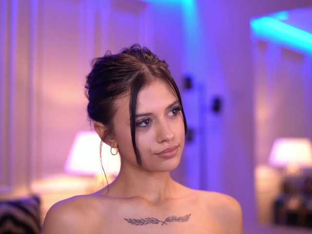IvyVeil, en directo ahora en BongaCams