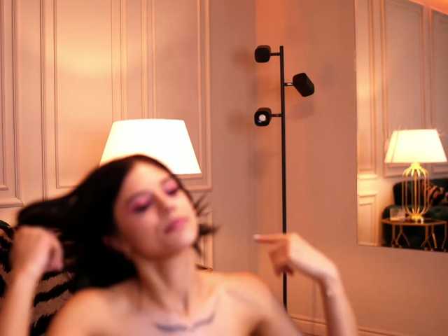 IvyVeil live cam on BongaCams