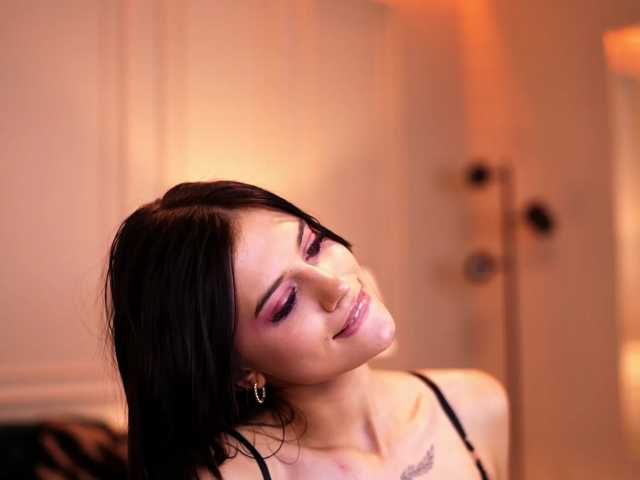 IvyVeil live cam on BongaCams