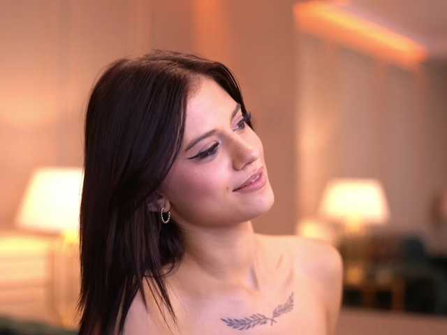 IvyVeil live cam on BongaCams
