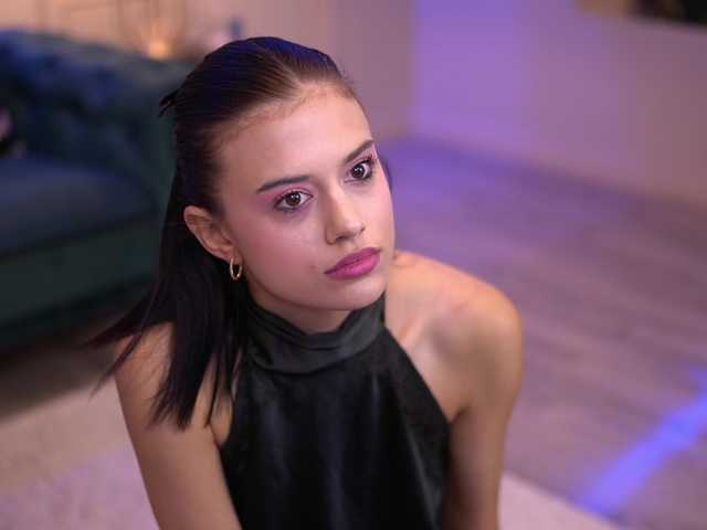 IvyVeil live cam on BongaCams