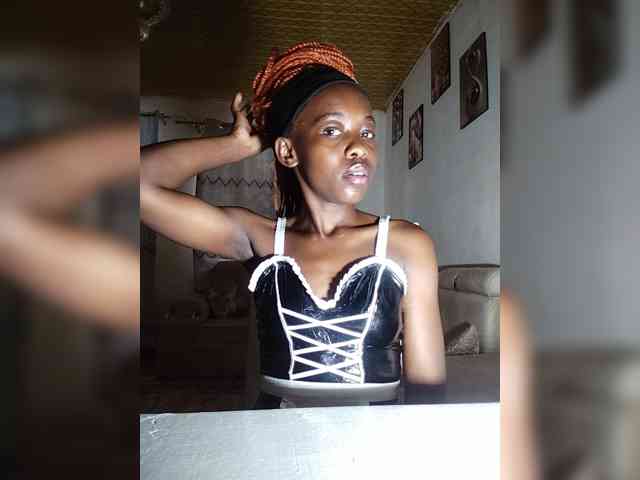 Queen-Bee-is-me