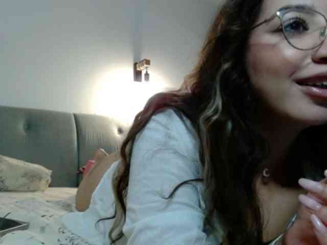 SellenaDiaz webcam