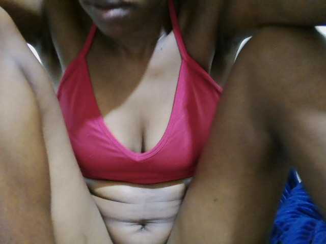 Blackberry83, live now on BongaCams