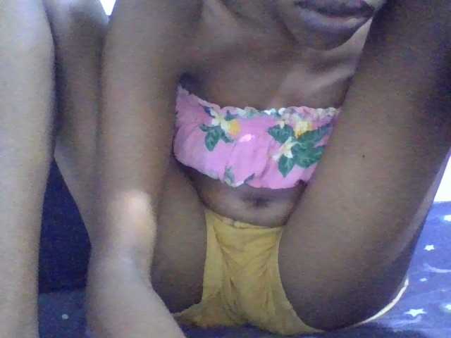 Blackberry83 live cam on BongaCams