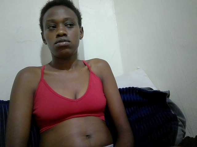Blackberry83 live cam on BongaCams