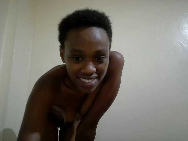 Blackberry83 live cam on BongaCams