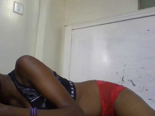 Blackberry83 live cam on BongaCams
