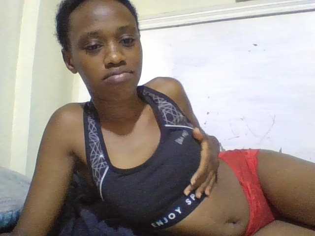 Blackberry83 live cam on BongaCams