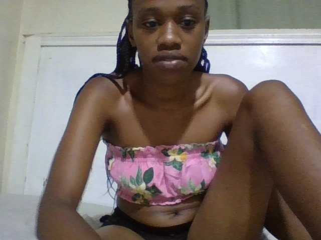 Blackberry83 live cam on BongaCams