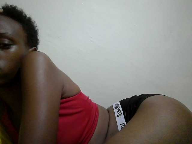 Blackberry83 live cam on BongaCams