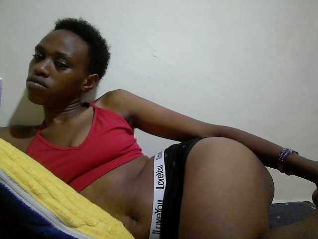 Blackberry83 live cam on BongaCams