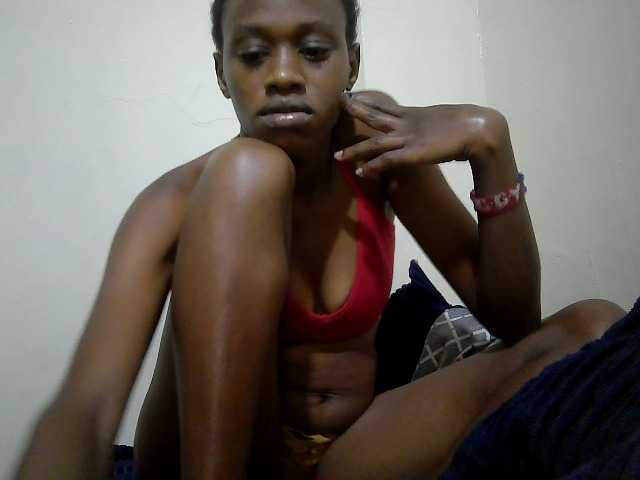 Blackberry83 live cam on BongaCams