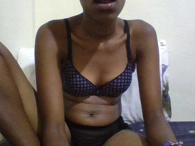 Blackberry83 live cam on BongaCams