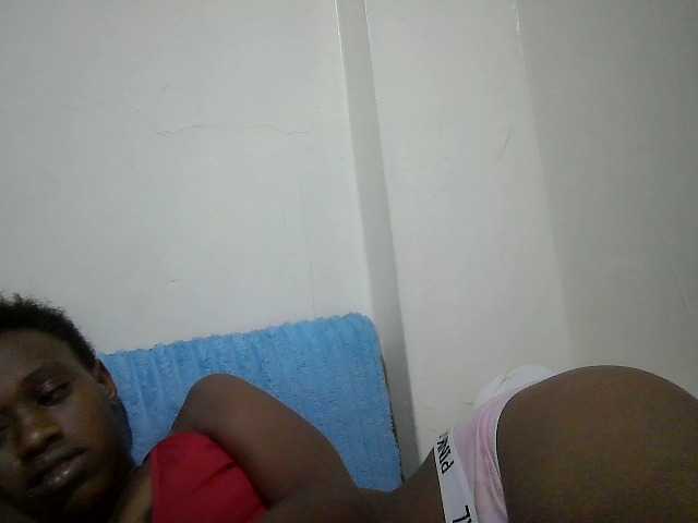 Blackberry83 live cam on BongaCams