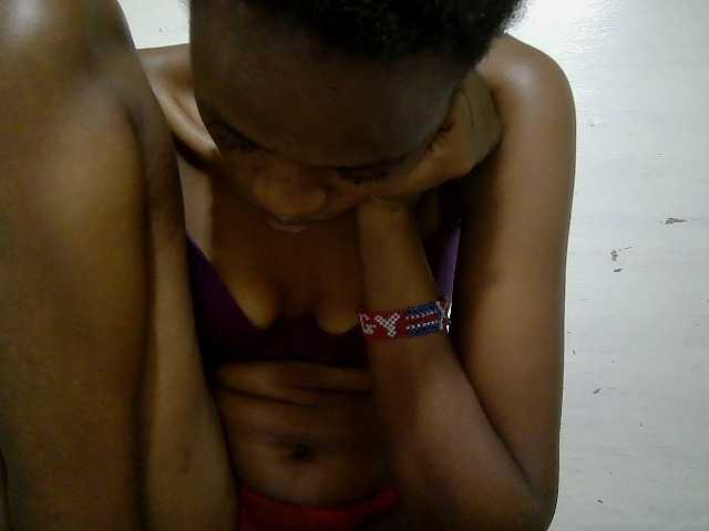 Blackberry83 live cam on BongaCams