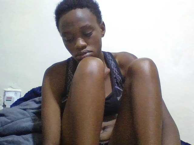 Blackberry83 live cam on BongaCams