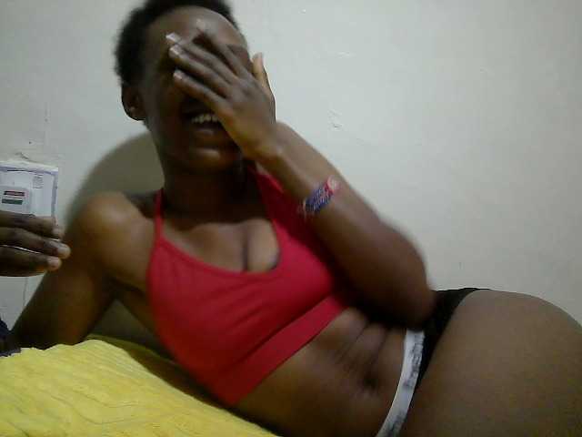 Blackberry83 live cam on BongaCams