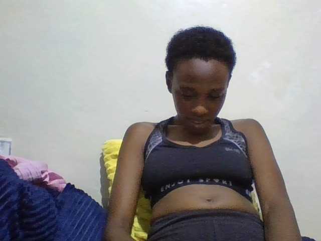 Blackberry83 live cam on BongaCams
