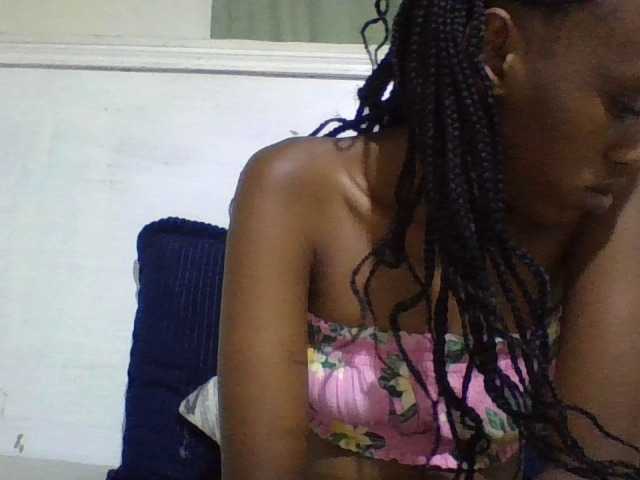 Blackberry83 live cam on BongaCams