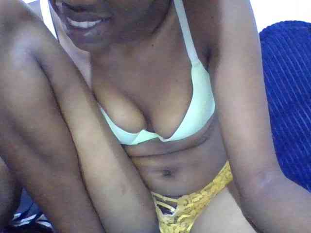 Blackberry83 webcam