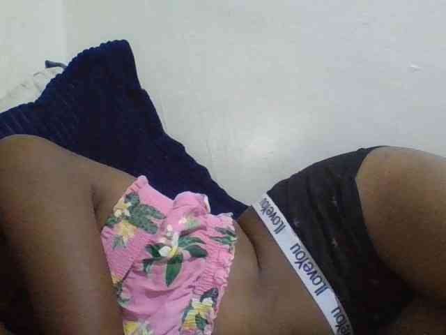 Blackberry83 webcam