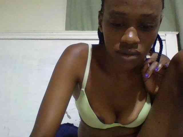 Blackberry83 webcam
