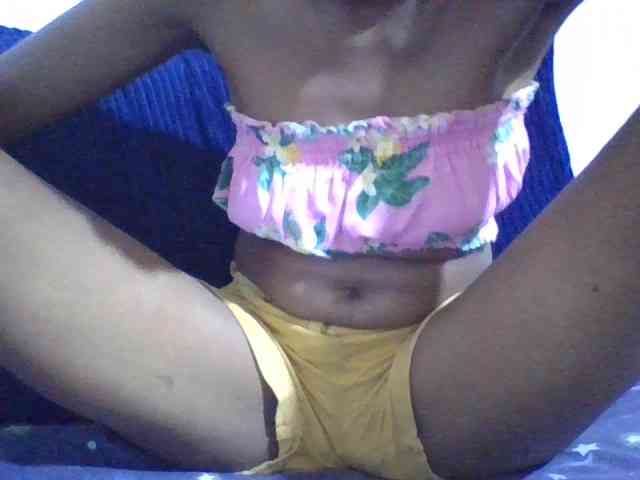 Blackberry83 webcam