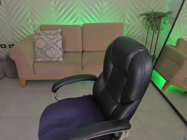 RachelCross live cam on BongaCams