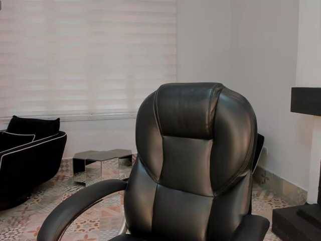 CamileDelacroix live cam on BongaCams