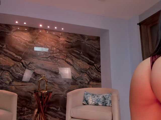 CamileDelacroix live cam on BongaCams