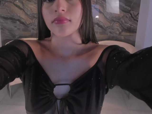 CamileDelacroix live cam on BongaCams