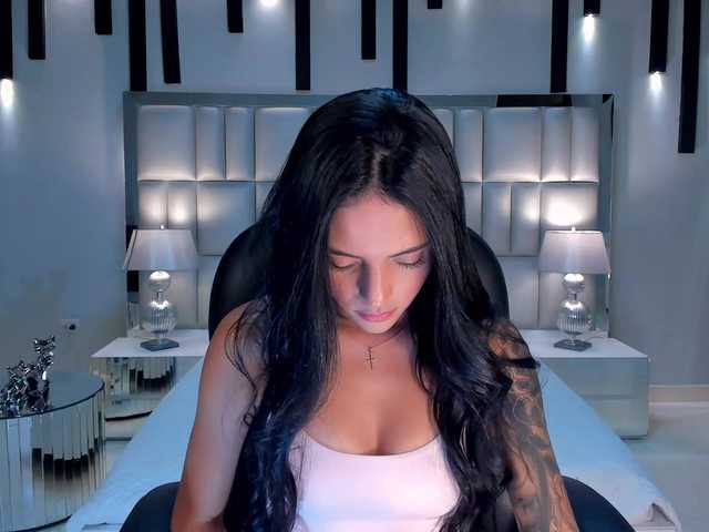 ArianaWest