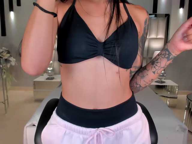 ArianaWest