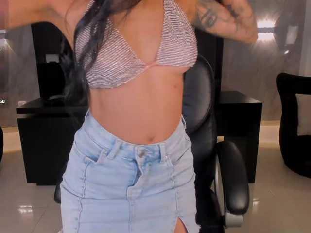 ArianaWest