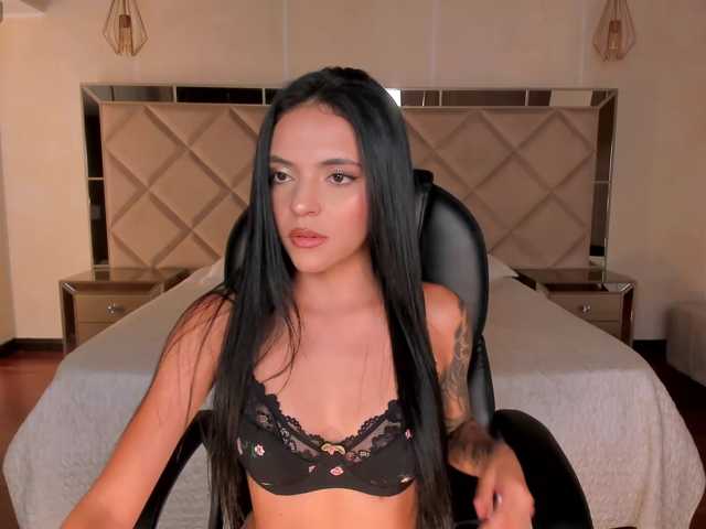 ArianaWest