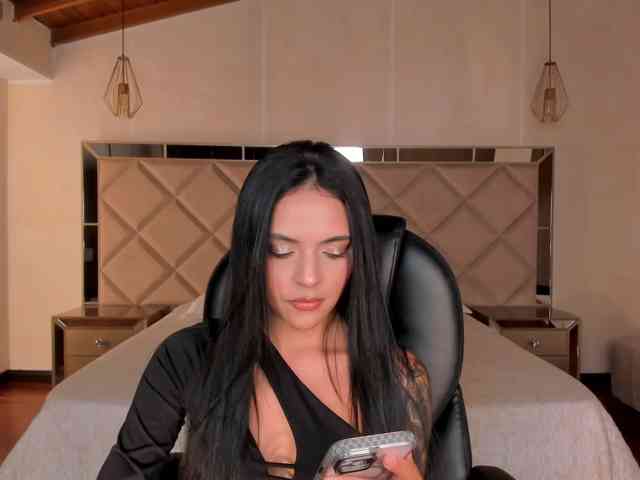 ArianaWest