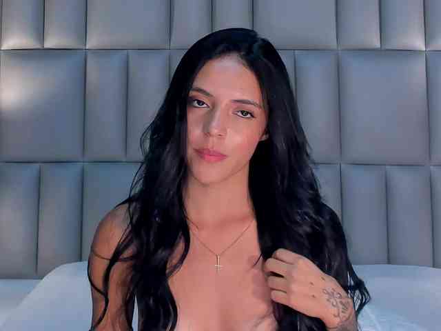 ArianaWest