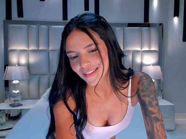 ArianaWest