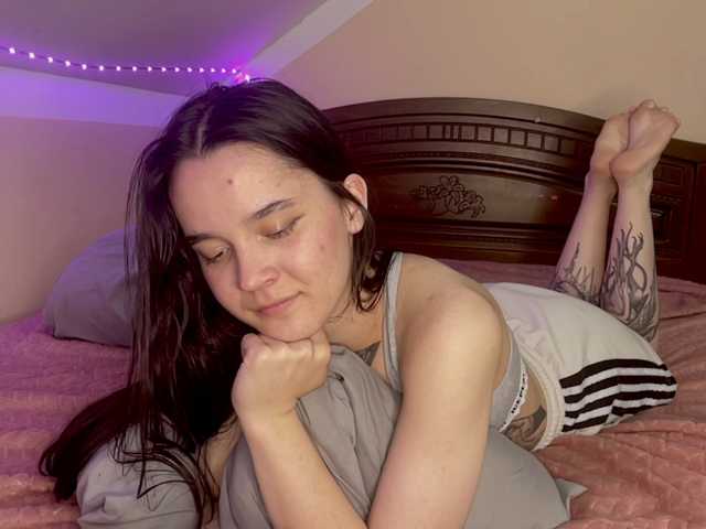 RosendaBoulier live cam on BongaCams