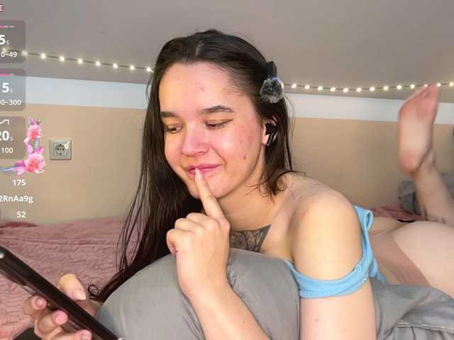 RosendaBoulier live cam on BongaCams
