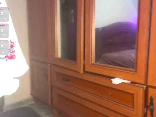 RosendaBoulier live cam preview