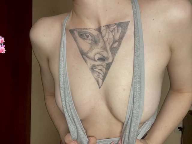 RosendaBoulier live cam on BongaCams