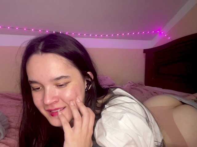 RosendaBoulier live cam preview